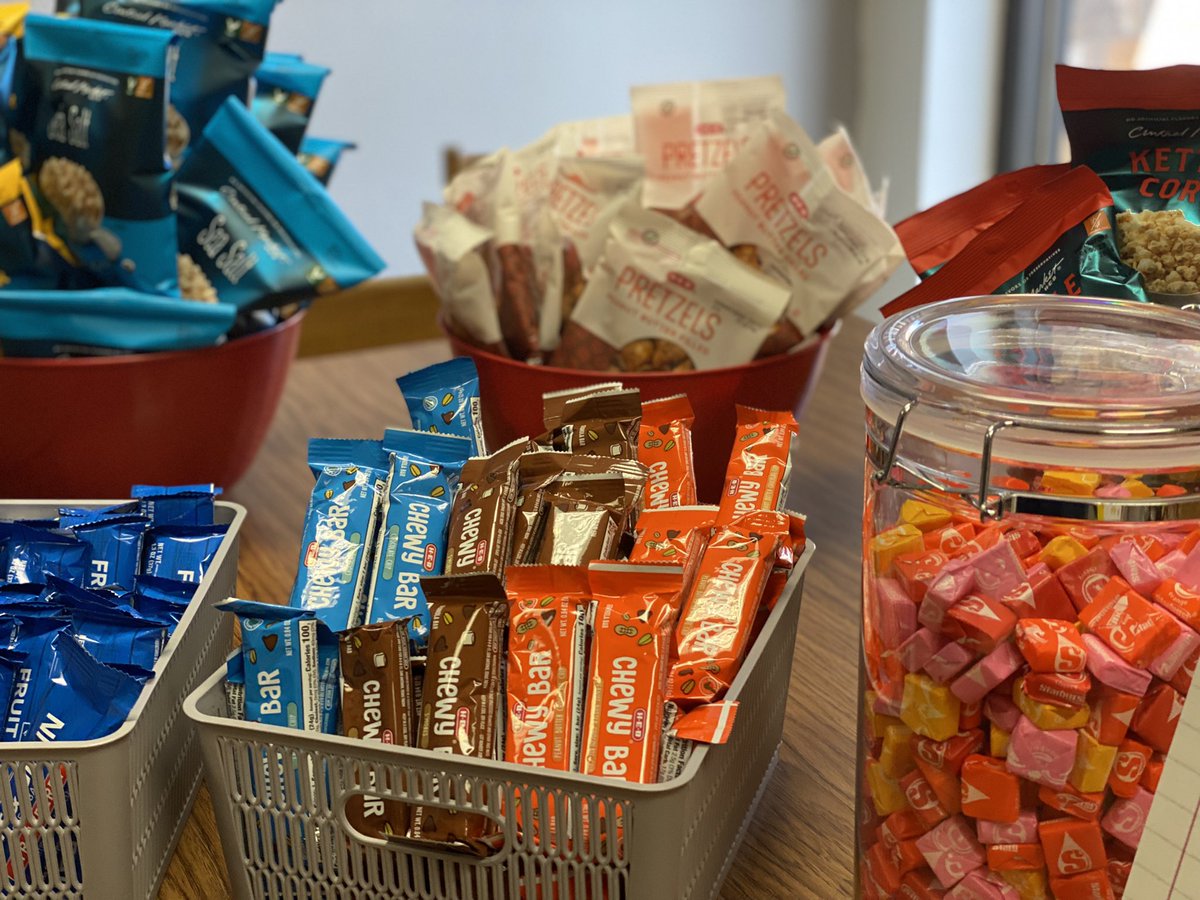 Thank you <a href="/HEB/">H-E-B</a> for all of the back to school treats today!!