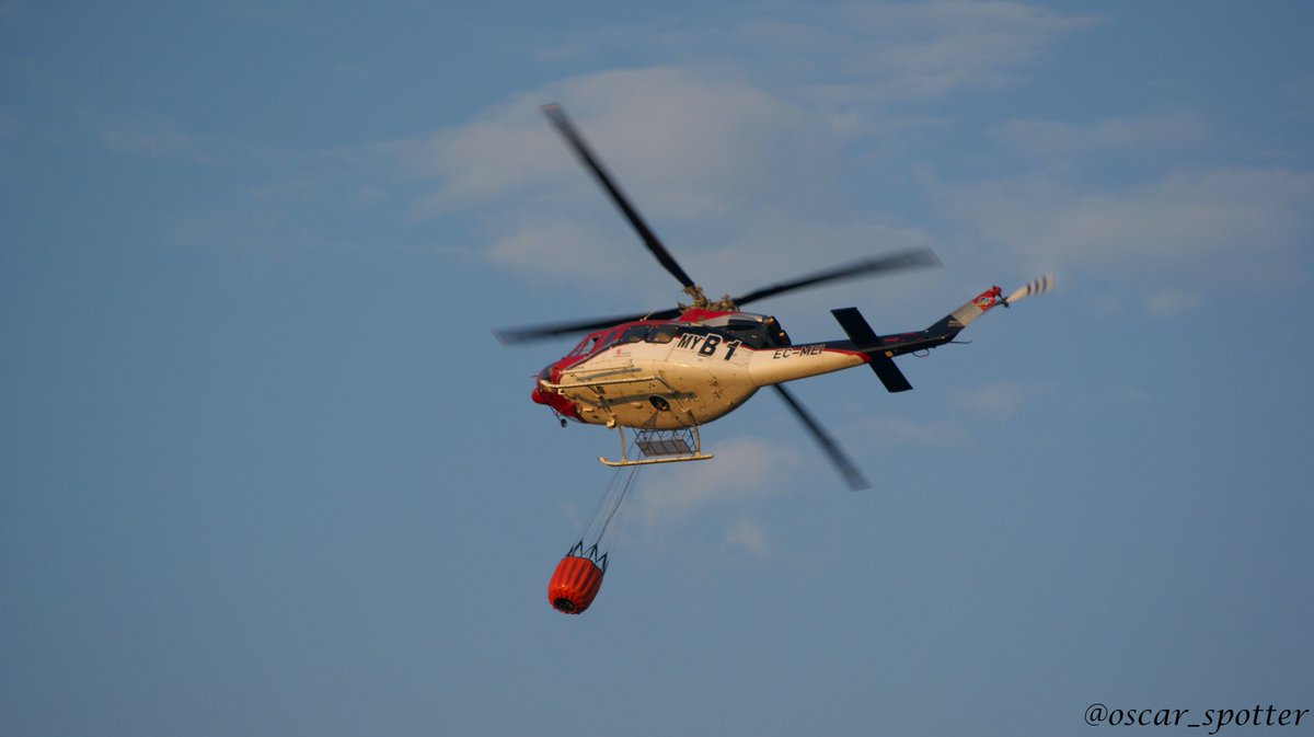 oscar_spotter's tweet image. Hace justo una semana veíamos en el #ifmasa al Bell 412 (EC-MEI) de la @elifbravo1mdp ( 🚁 Bravo 1 ) colaborando en las labores de extinción del incendio, que llegó a alcanzar el nivel 2.
#losdeamarillo #BRIF #IIFF #BBFF #PlanINFOCAL