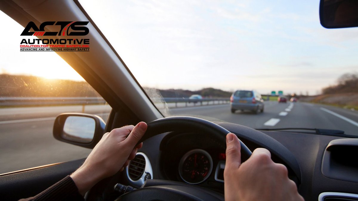 ACTSAutoSafety's tweet photo. As we kick off #LaborDay weekend, make sure to practice safe driving habits by #drivingsober and putting distractions down to get to your destination and celebrations safely!
#distracteddriving https://t.co/LldJ3lEbZM