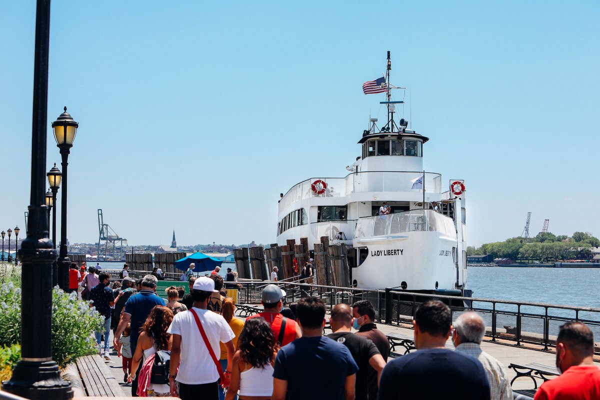 With daily frequent departures from both Battery Park, NY and Liberty State Park, NJ we always have space for you. Book you visit today!

#statuecruises #citycruises #statueofliberty #nyc #ellisisland #nps #nationalparkservice #newyork #cityexperiences