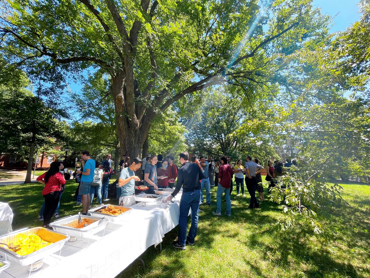 Erica Hui (@helloericahui) on Twitter photo A beautiful day for the <a href="/UVAEngineers/">UVA Engineering</a> ChE Grad Welcome Picnic! …and for free food of course 🍔🍪 A beautiful day for the <a href="/UVAEngineers/">UVA Engineering</a> ChE Grad Welcome Picnic! …and for free food of course 🍔🍪