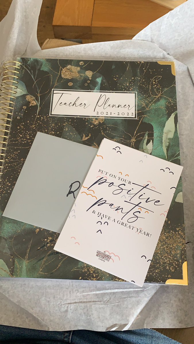 MusicFernhill's tweet image. Decided to treat myself to a planner which helps to focus on positivity and wellbeing everyday! Can’t wait till Monday! #ThisIsWhereIBelong #FernhillWellbeingFocus #mytptcweek #tptcplanner