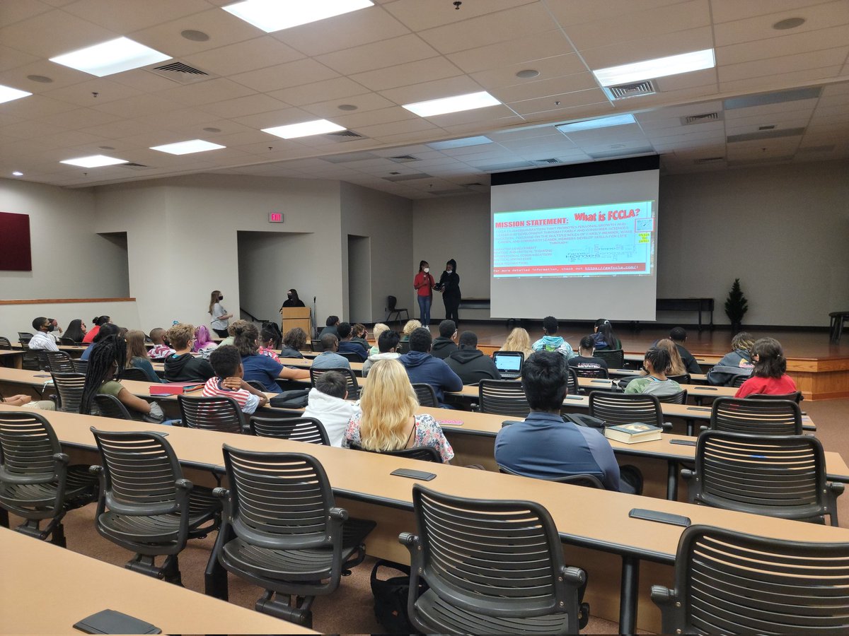 NCCA_STEM's tweet image. STEM FLEX days are back!  It&apos;s been since March 2020 we have been able to have our Associates experience a FLEX Day!  In addition, we included our STEM CTSO Expo where they were introduced to other great opportunities.  STEM is back!!! @crenshaw_dr @NCCA_Covington @CEO_NCCA