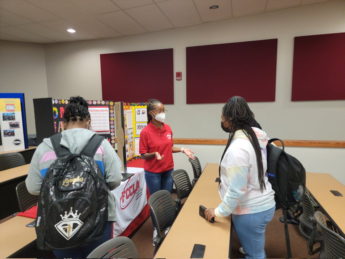NCCA_STEM's tweet image. STEM FLEX days are back!  It&apos;s been since March 2020 we have been able to have our Associates experience a FLEX Day!  In addition, we included our STEM CTSO Expo where they were introduced to other great opportunities.  STEM is back!!! @crenshaw_dr @NCCA_Covington @CEO_NCCA