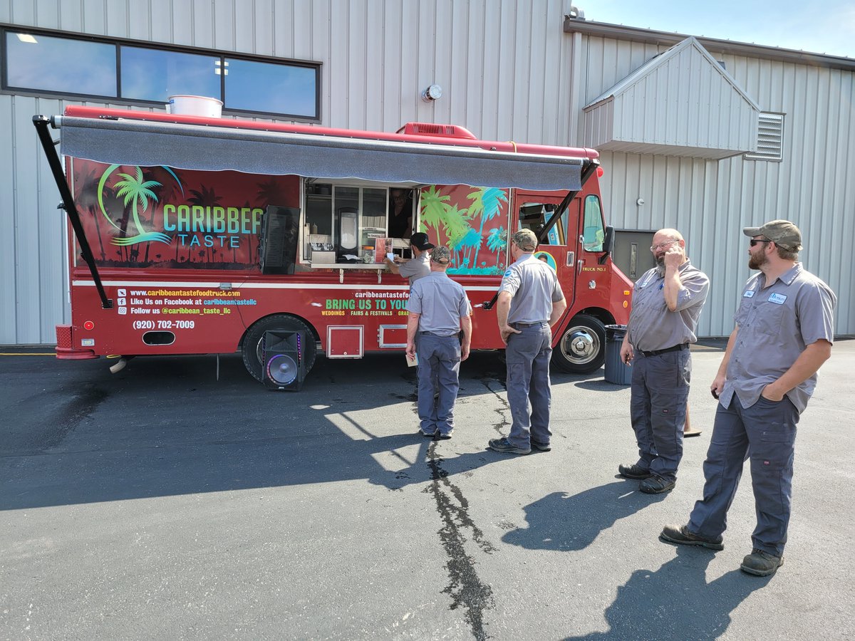 utilityssi's tweet photo. Yesterday USSI had a visit from a totally awesome food truck, Caribbean Taste! 
#FoodTruck #Yummy https://t.co/czShCgfsM2
