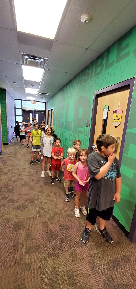 These Hawks have been working hard showing great character. #hawksstore #kindness <a href="/DVUSD/">Deer Valley Unified School District</a>