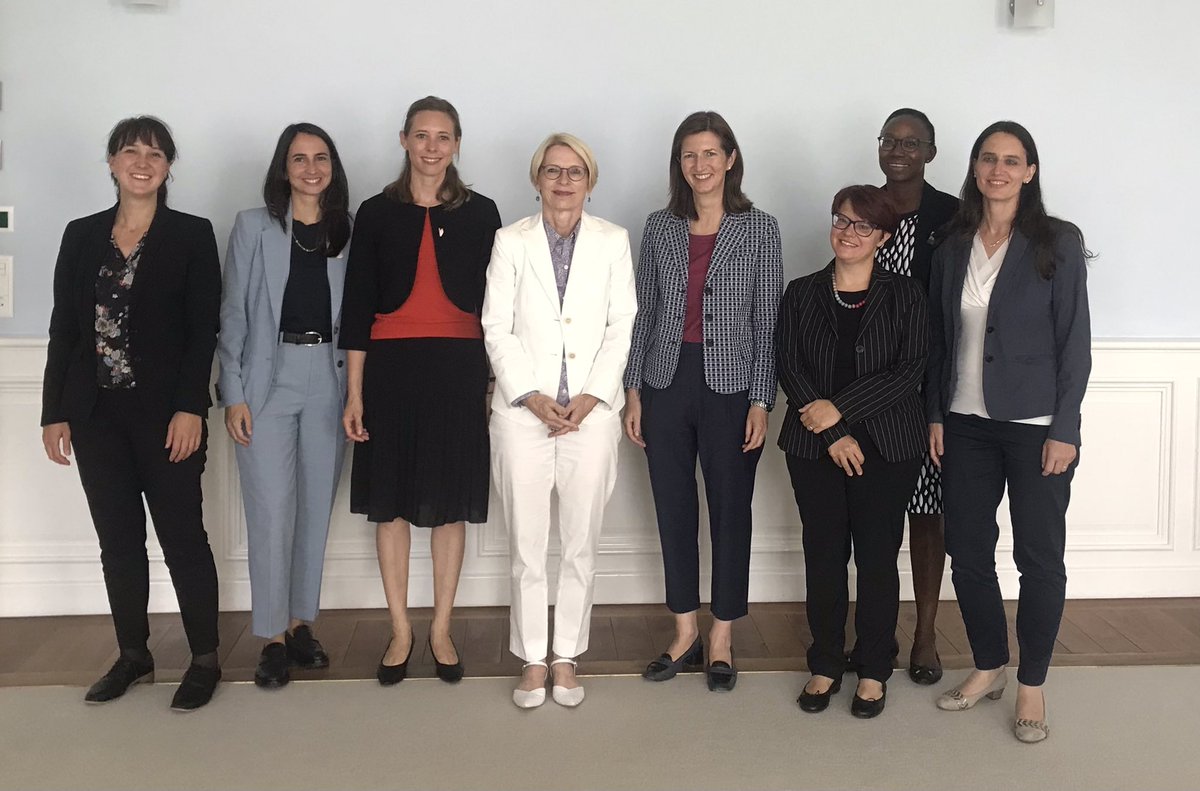 17. Generalversammlung: Neuer Vorstand gewählt! Wir danken <a href="/SwissMFAStatSec/">Alexandre Fasel</a> Livia Leu für Austausch zu #Rollenbilder #50JahreFrauenstimmrecht und #Chancengleichheit in der #Aussenpolitik 
Nun an die Arbeit! 💪