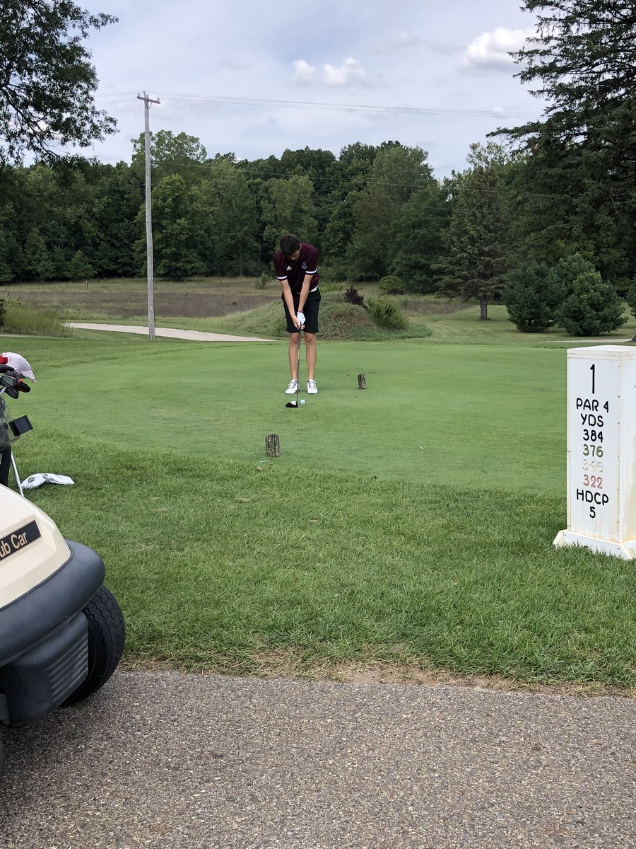 AlmaScotsGolf's tweet photo. The men are off at the Lou Collins Invite! #GoScots https://t.co/P2UY5VT1iA
