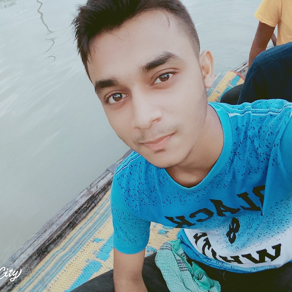 Alamininayan's tweet photo. #NewProfilePic https://t.co/II8RAP7E8M
