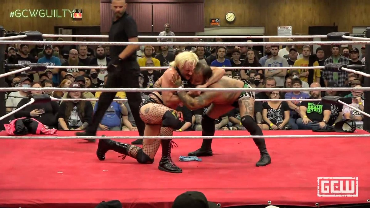 CharlotteKyoto's tweet photo. #Effy vs #EddyOnly @ #GCWGuilty https://t.co/21VEbUhZnC