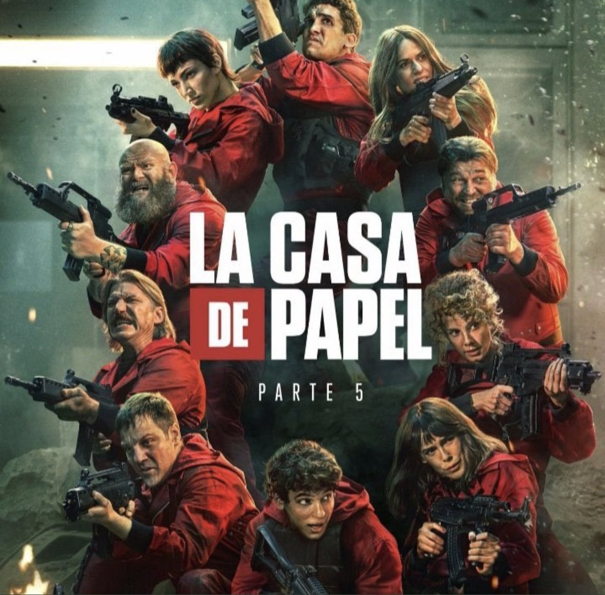 deryabuyukuncu's tweet photo. #LaCasaDePapel 
Orijinal ve yerli versiyonları. https://t.co/yZCVxFAPbT
