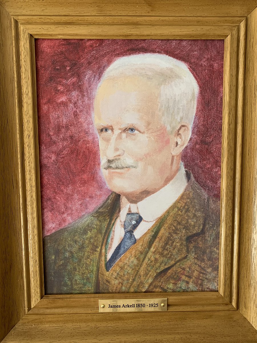 ArkellsBrewery's tweet photo. We’re so very proud of the Arkell family history. These lovely portraits painted by Anne Arkell were framed a few years ago, but now they’ve also got shiny new brass name plaques and we love them. Thanks so much https://t.co/Z1tngHpEmd

https://t.co/tGS17UlPZU

#FamilyBrewer https://t.co/UgxIyOdldM