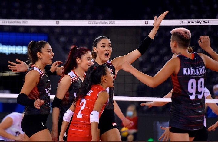 Bu mutlulukla kalın. Gururumuzsunuz! Çok Teşekkür Ederiizzzz♡ #FileninSultanlari