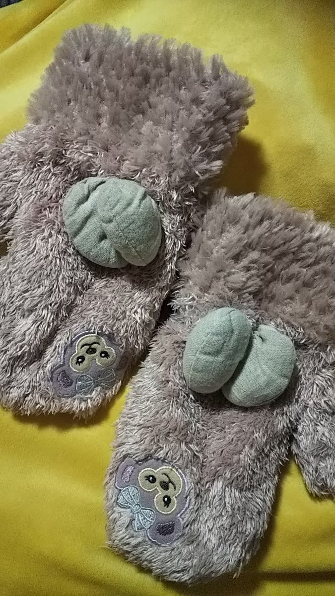 宮玉聖樹 V Twitter 最近ｇｅｔしたシリーズ 先日購入した シェリーメイ ミトン手袋 ジェラトーニ ぬいぐるみバッジ です ノ 東京ディズニーシー シェリーメイ ミトン 手袋 ジェラトーニ ぬいぐるみバッジ