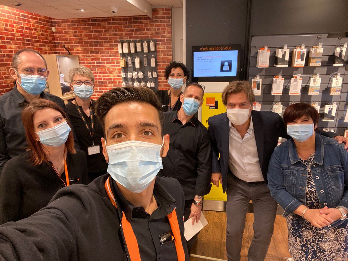 Orange a ouvert aujourd’hui son réseau #5G à Saint Dié des Vosges #Vosges La boutique Orange et son équipe vous attend pour vous en faire profiter, venez nombreux #Hello5G <a href="/Agglo_SDDV/">Agglomération de Saint-Dié-des-Vosges</a>