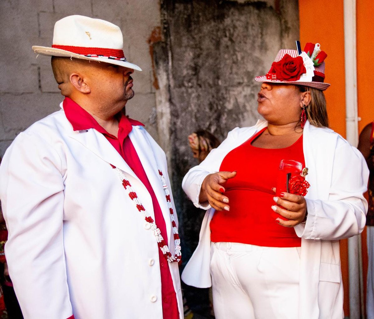 Valterdrj77's tweet photo. @AseAlafin gratidão e Fé está foto representa muito bem esta frase " Em papo de Malandro otário não se mete "
#salveamalandragem https://t.co/y63KGVk4Tm