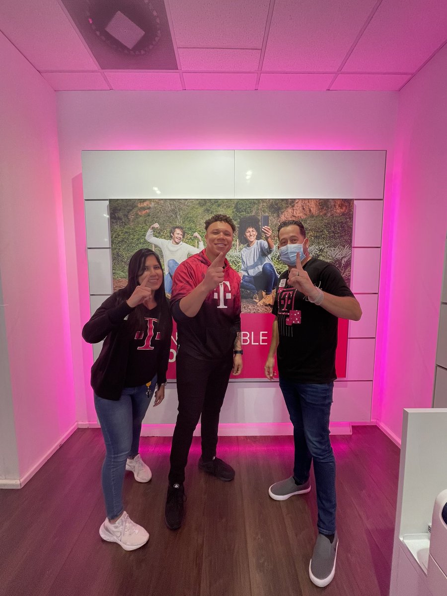 Jonathan mangual (@jmangual1177) on Twitter photo Congrats to Mr. Thomas for earning the top spot in the month of August!!! Thank you for your hard work and dedication!!! <a href="/andrewroberts91/">andrew roberts</a> <a href="/andreainmagenta/">Andrea Salas 🇻🇪🏳️🌈</a> Congrats to Mr. Thomas for earning the top spot in the month of August!!! Thank you for your hard work and dedication!!! <a href="/andrewroberts91/">andrew roberts</a> <a href="/andreainmagenta/">Andrea Salas 🇻🇪🏳️🌈</a>