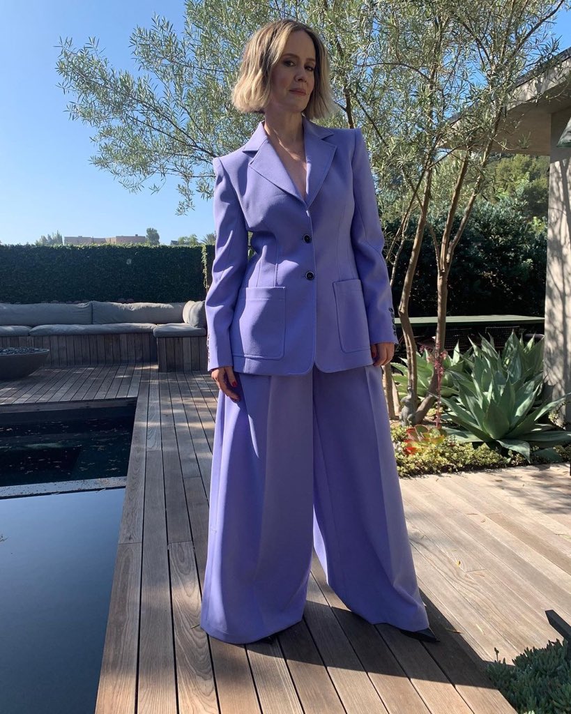sarahpaulsbean's tweet photo. SARAH PAULSON IN A PURPLE SUIT WHAT THE FUCK https://t.co/dT8KtkyWC9