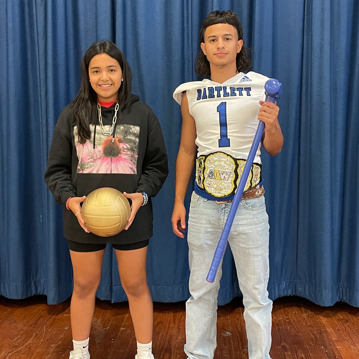 Congratulations to our outstanding athletes of the week.  The volleyball "Gold Digger" award goes to Lourdes Ramirez!  And, the football "Hammer" award goes to Roldolfo Rodriguez!  Great job.  Keep up the good work.