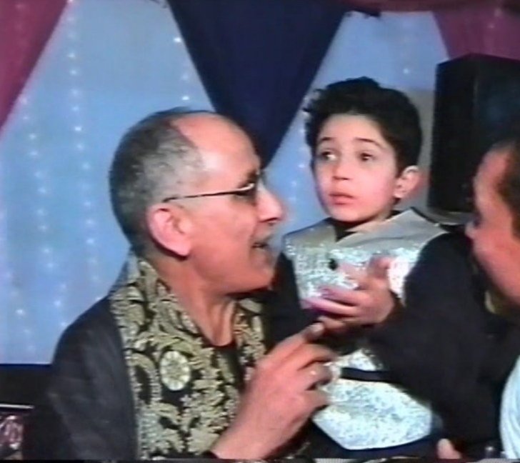 Mohamedelbana90's tweet photo. #محمود_في_قلوبنا_وروحنا_وبالنا
رحم الله ملامح لا تغيب عن أعيننا وروحاً لن تفارقنا فإن الجروح مع الدعاء تطيب وسبحان من زرع المحبة من يسكن الروح كيف القلب ينساه 
اللهم لك الحمد الطيب مهما بلوتنا وخذ بنا يارب إلى بابك
اللهم ارحمناوارحم محمود وأمي وأبي وكل عزيز سبقنا إلى دار الحق https://t.co/CDoLCo6qod