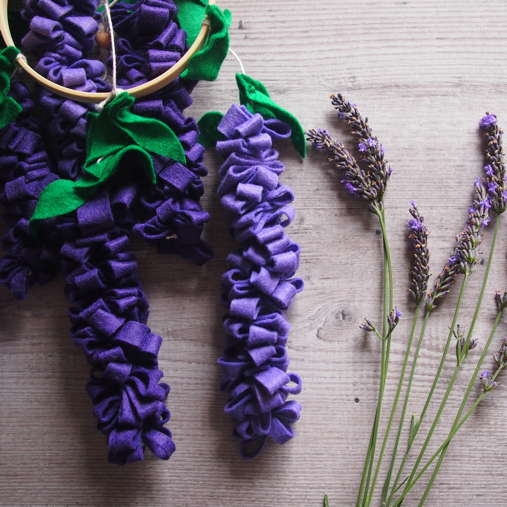 ☕School is in!☕⁠

Good luck to all you little people getting back to it! 

End of summer sale on now.⁠

You can get this felt flower mobile as a one off, or subscribe now to get it as your first kit!⁠
.⁠
Head to craftboxclub.co.uk

#feltcrafts⁠
#woolcrafts⁠