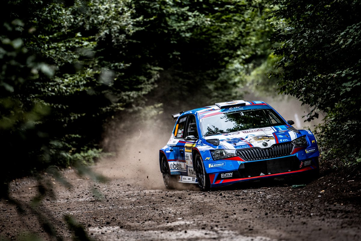 FilipMaresRally's tweet photo. Neskutečná galerka z barumky od Ondra Beneda! #MichelinPilotSport #EntryEngineering #LauretaAuto
More photos on my facebook page! https://t.co/NLaJmF1Vql