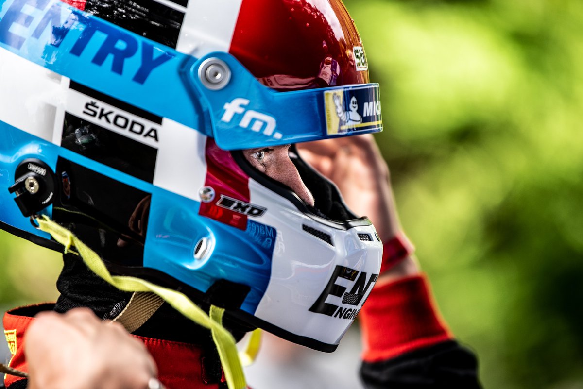 FilipMaresRally's tweet photo. Neskutečná galerka z barumky od Ondra Beneda! #MichelinPilotSport #EntryEngineering #LauretaAuto
More photos on my facebook page! https://t.co/NLaJmF1Vql