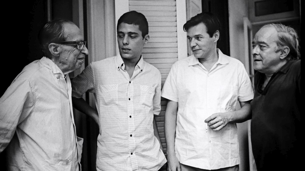 #3September #Setembro #3Settembre 2021

Manuel Bandeira, Chico Buarque, Tom Jobim and Vinicius de Moraes  🎶🎙️  🇧🇷

#ManuelBandeira #ChicoBuarque #AntônioCarlosJobim #Jobim #TomJobim #ViniciusDeMoraes #bossanova #braziliamusic #mpb #photography #vintagephotos #oldphotos #photos