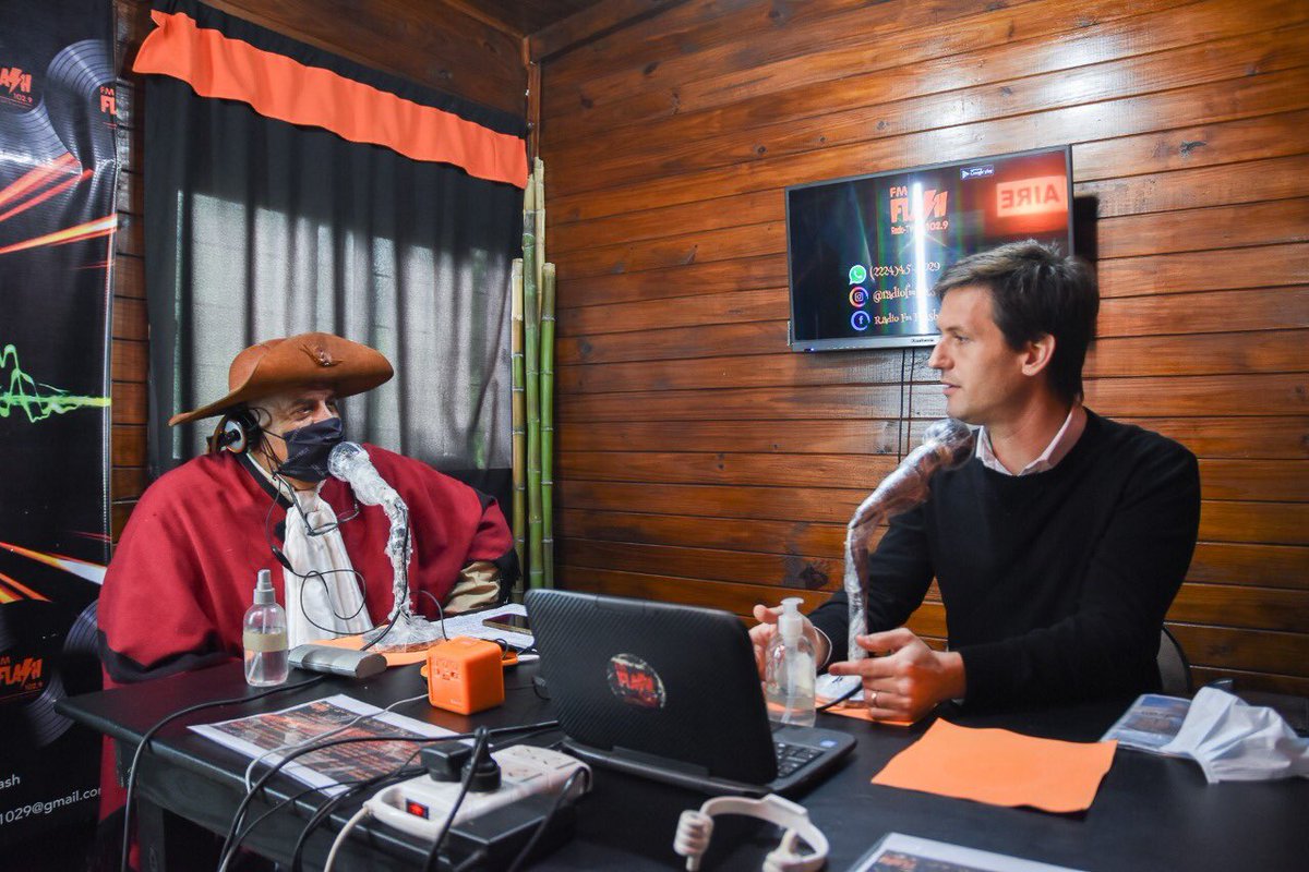 nico_mantegazza's tweet photo. 🎙️ Hoy en la radio local #FmFlash conversamos con #ChuroAguaray sobre las obras y mejoras que estamos llevando a cabo en @SVmunicipio. https://t.co/C1Ijr1tvAW