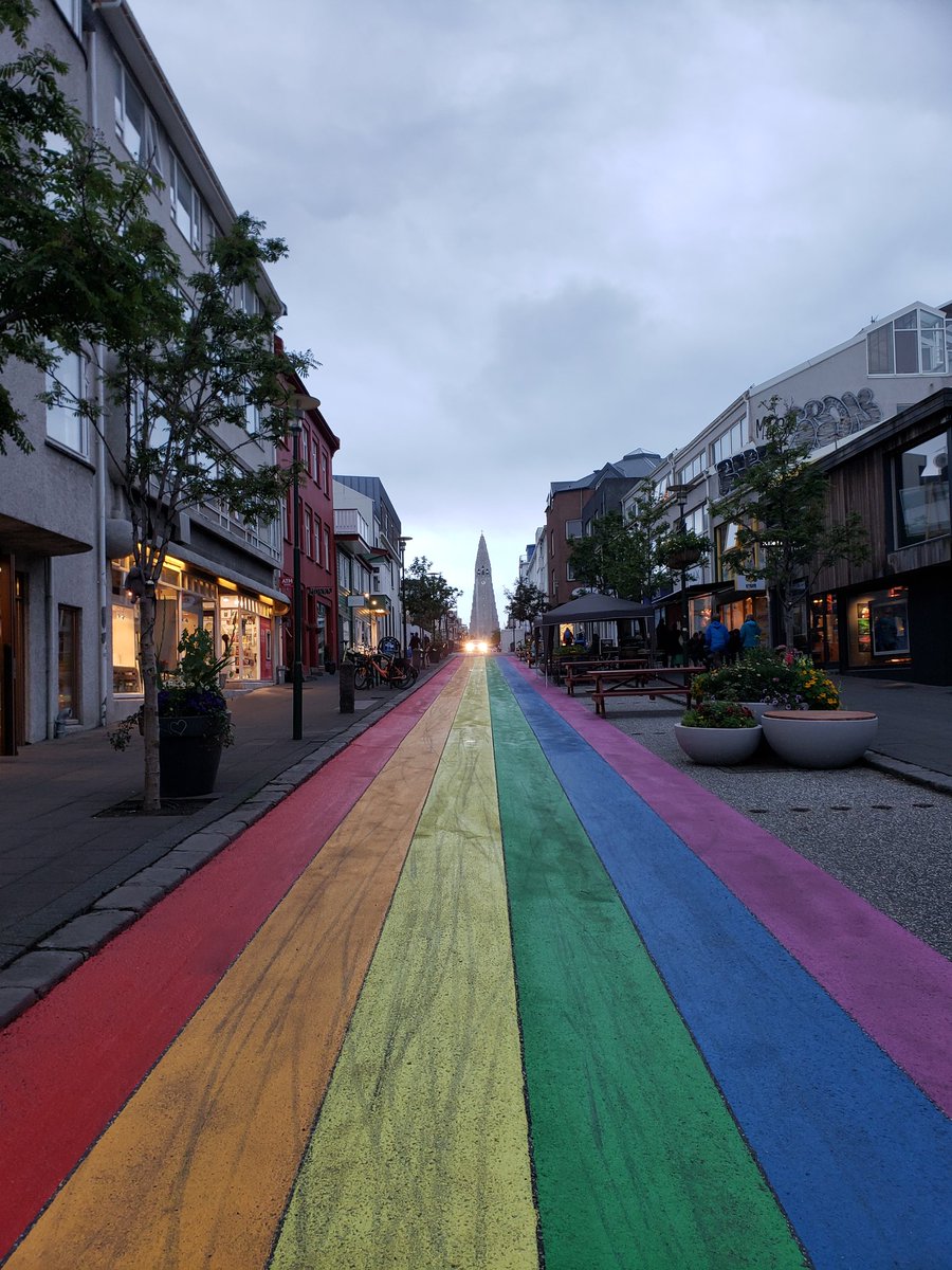 @sweetd.drones tweet media