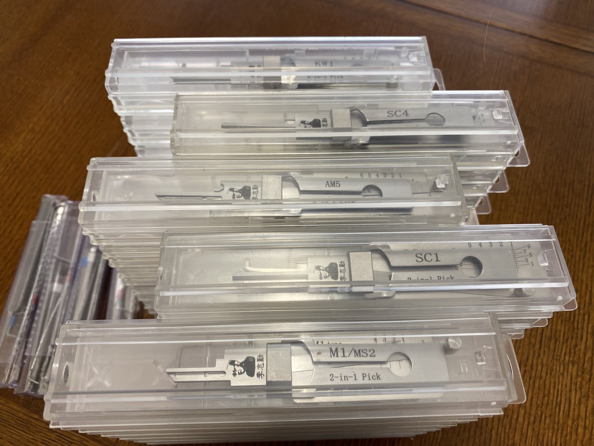 SAINTCON's tweet image. We&apos;ve had some really neat pick sets made in celebration of having @LockPickingLwyr at SAINTCON this year. More details to come.