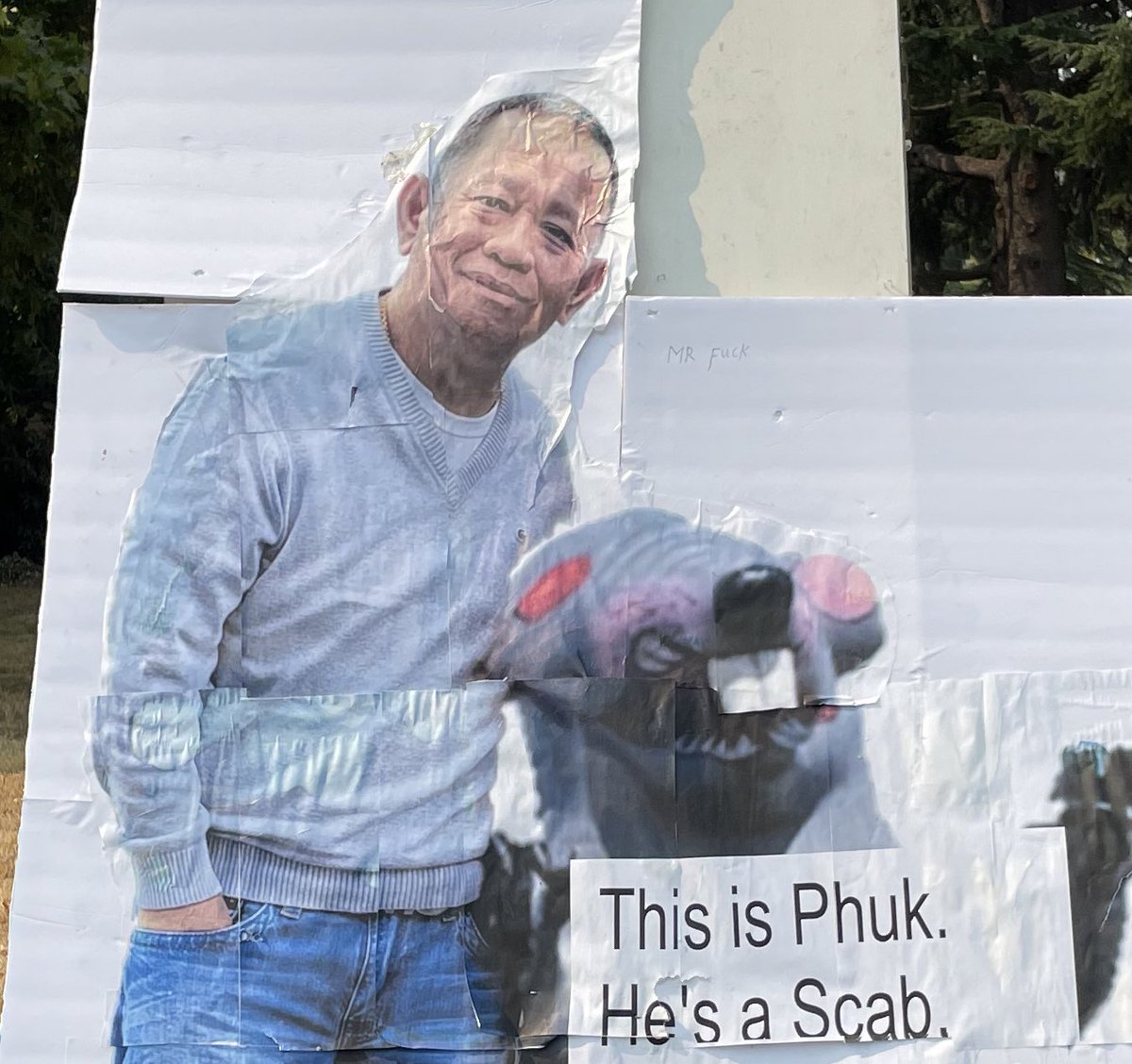 Don’t be like Phuk (the Nabisco scab in Portland) #boycottNabisco #NoContractNoSnacks 

donate to the strike funds: linktr.ee/NabiscoStrikeF…