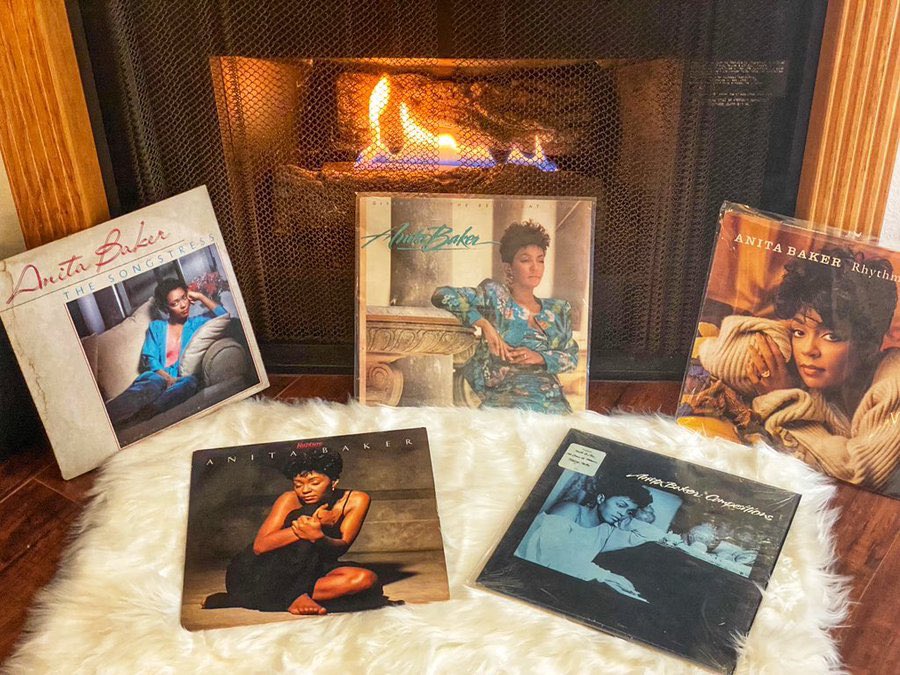 talk2pops's tweet image. Anita Baker officially owns her masters 🔥🙌🏾