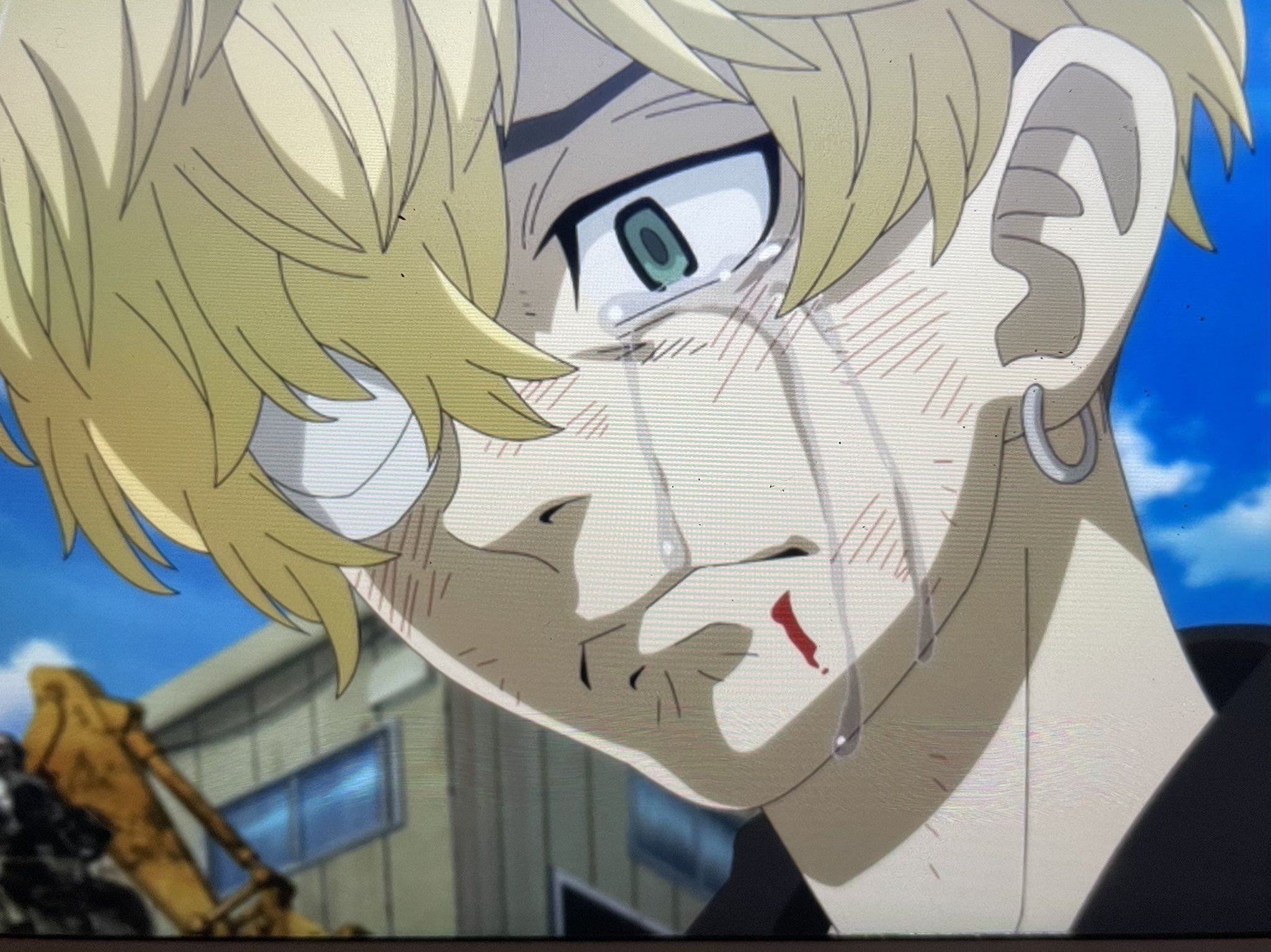 Uzivatel メイリン 美齢 Na Twitteru この千冬のなんとも言えない泣き顔が好き 本誌読んだ時から胸が切なくて 心を鷲掴みにされた 本誌では唇噛んで ぶぶ って泣く 動画では涙が流れて来るので 余計に切ない 場地の最後の言葉 ありがとな