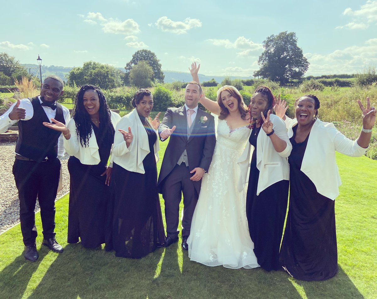 🎉Congratulations to the new Mr &amp; Mrs Davies.

We hope that every day of married life is full of love, laughter and sunshine like your wedding day 🥂 

God bless you ❤️