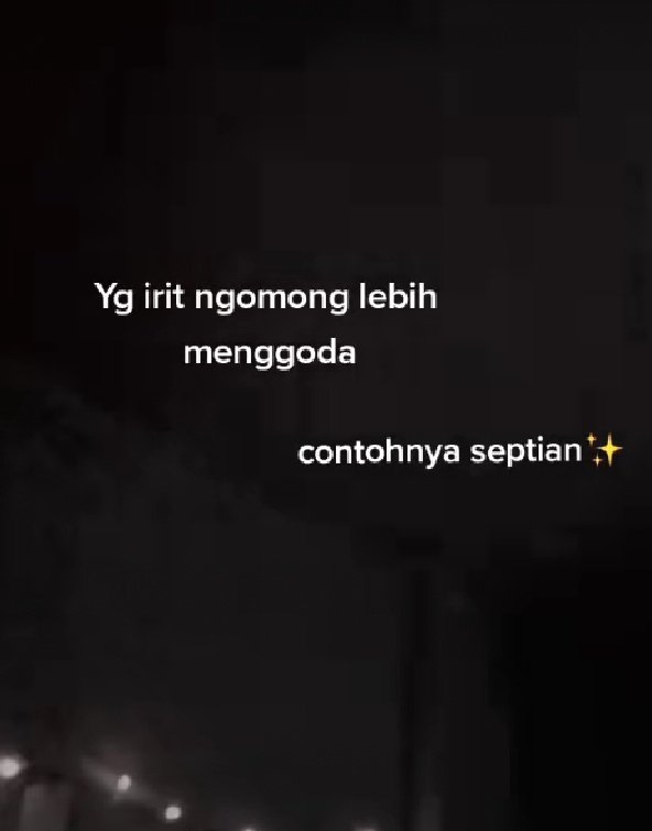 Docaae12's tweet photo. Eh ini gak ada apa yang mau jadiin gua novel ato au gitu percintaan gua apa hh lebih parah dari pada shaka septian sama mozzachiko kekya demen cowo model 3 gitu selama 5 tahun ujung'ya sad ending sial hh #Wattpad #mozachiko #septian #Bright https://t.co/jnd9oEilNp