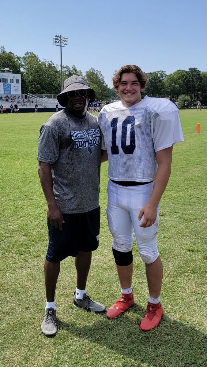 Happy Birthday to Coach E. <a href="/VANextLevel/">Coach Eric Harris</a> Thanks for everything Coach.