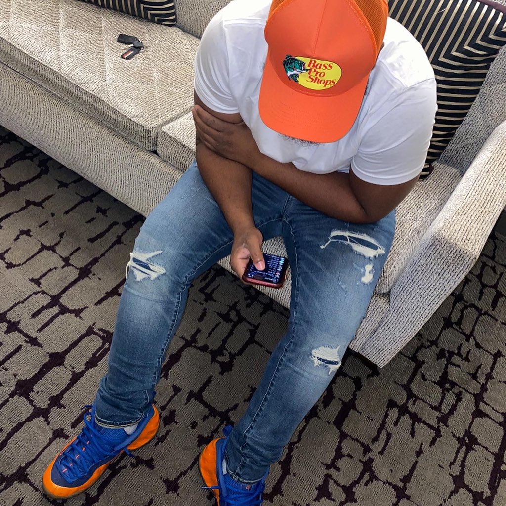 redboythompson's tweet photo. Feelin Peachy 🍑. https://t.co/lVblv02kqj