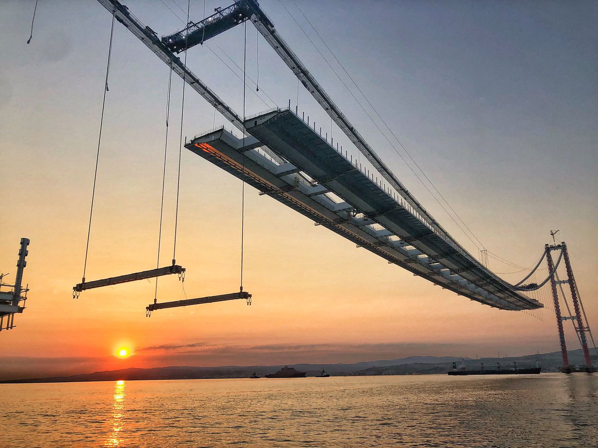 Bir heykel değil ama...

#1915ÇanakkaleKöprüsü