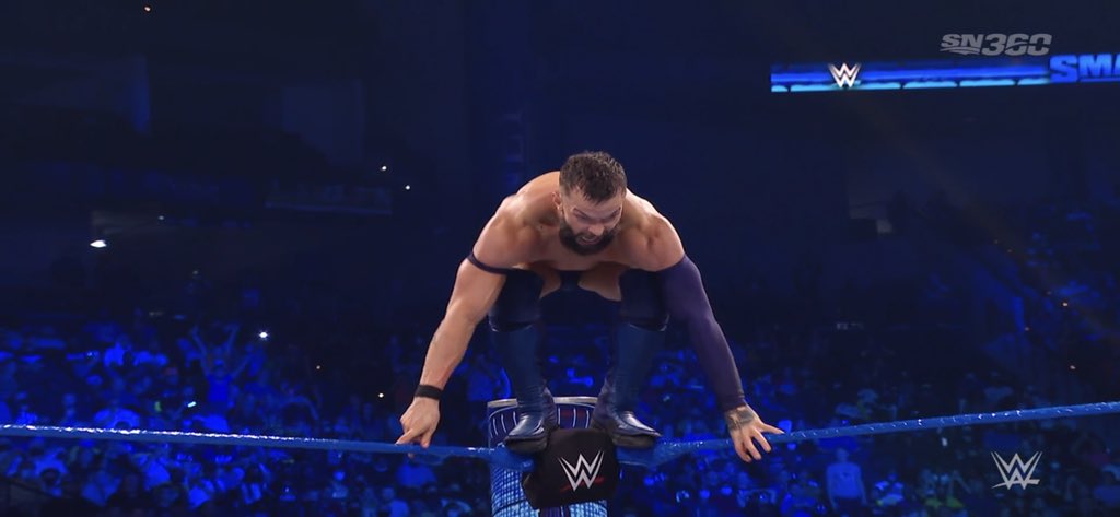 devittsourcenet's tweet photo. #FinnBálor #FergalDevitt #ThePrinxe #BálorClub #SmackDown (@FinnBalor) https://t.co/OsF3bv4Hf9