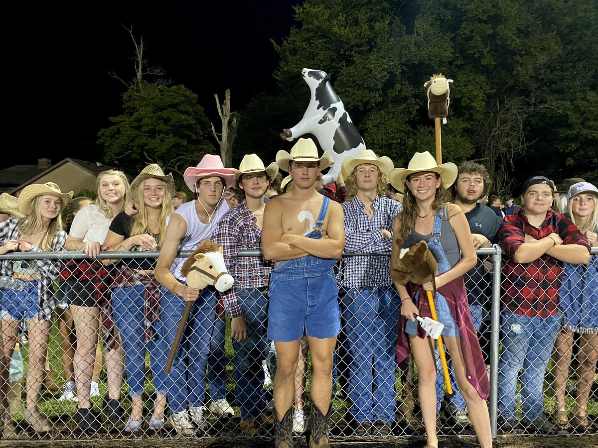 Charger Strong!! 🐎💪🏽 <a href="/BEHSAthletics/">BEHS Athletics</a> <a href="/redzonerowdies_/">Redzone Rowdies</a>