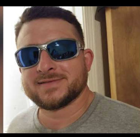 Je ne vois aucune différence <a href="/levraimcfly/">Mcfly le turlupin du net</a>