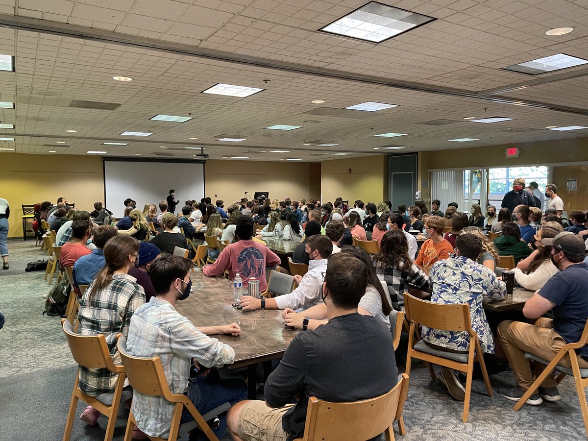 hydroalan's tweet photo. Clarkson’s Honors Program Dr. Kate Krueger welcoming honors program students at the All Honors Dinner ⁦@ClarksonUniv⁩ ⁦@ClarksonProvost⁩ https://t.co/zelxT90mzz