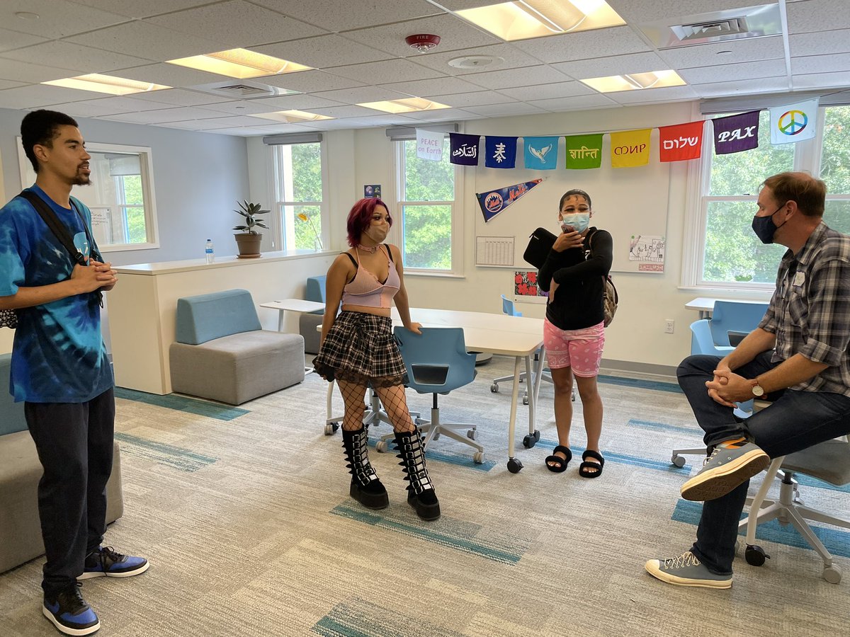 themapacademy's tweet image. Scenes from a fabulous 1st week, including credit #1 of the new school year! 📚📓💗

#crushinggoals #doinghsdifferently #newbeginnings