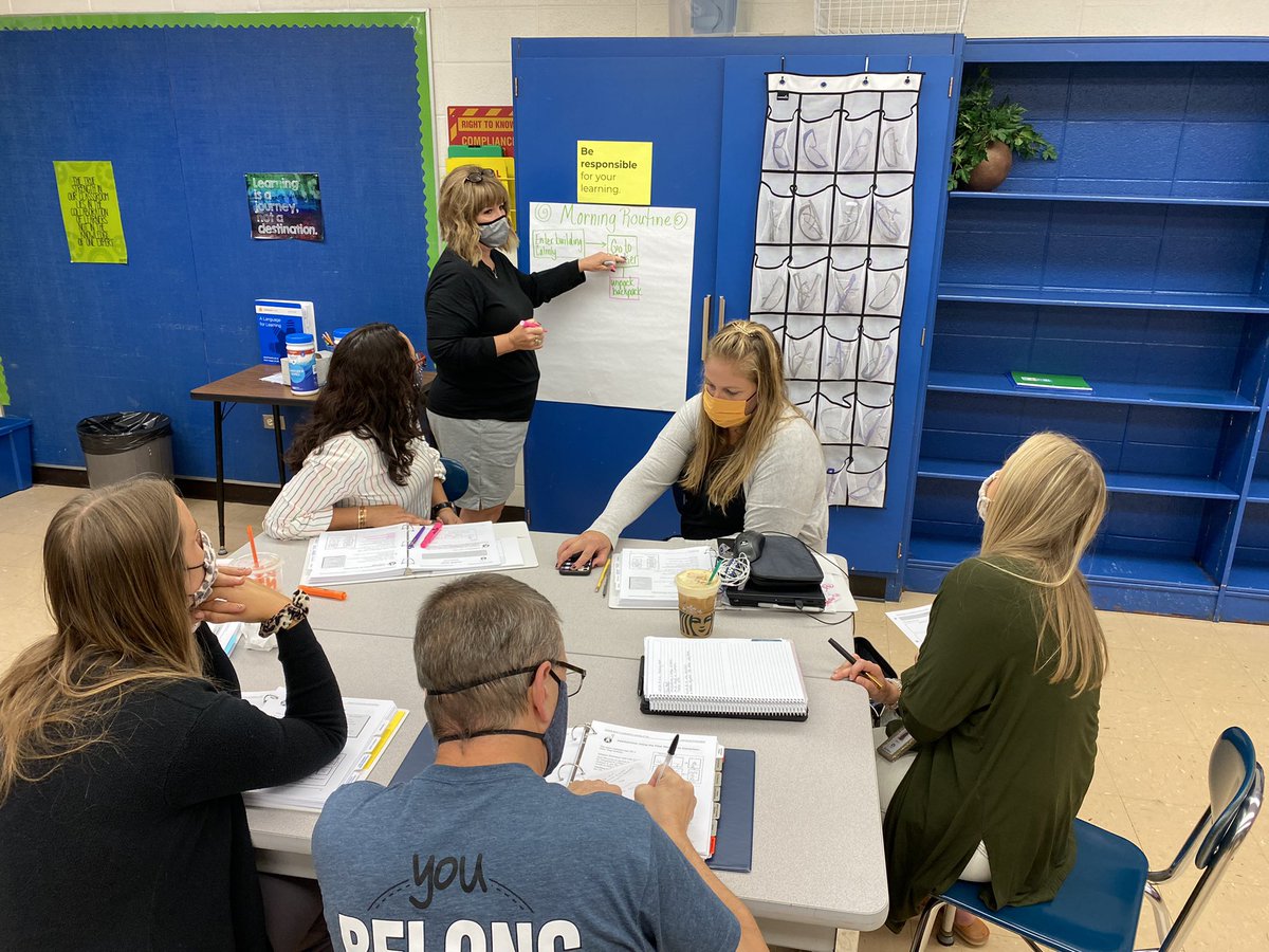 LizEpley's tweet image. We had a jam packed SIP day today! Equity, running records, @ThinkingMaps, cooperative learning, SELF-CARE! 👏🏼 👏🏼 👏🏼 So great to be in person and connect with colleagues across all of our schools.  💙❤️💙❤️@Woodridge68 #WeAreD68