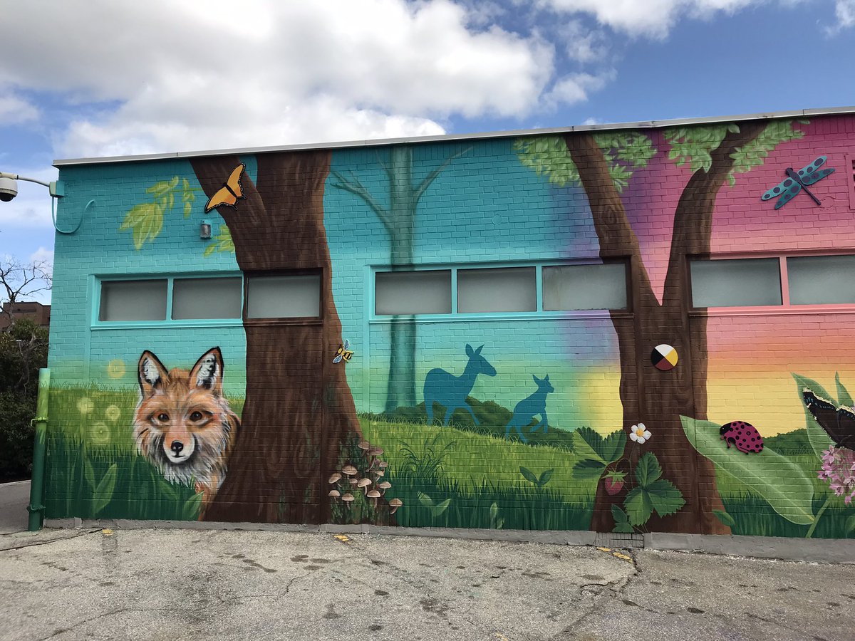 tdsb_SMPS's tweet image. It was great to reconnect with our entire staff in-person today &amp;amp; take a stroll in our #KGOcommunity. We’re loving the beautiful mural that was painted @StorefrontKGO over the summer. 💚🧡 #healthbreak #getoutdoors #relationships #beststaffever @ghumanh2o @Zakir4TDSB @LC3_TDSB