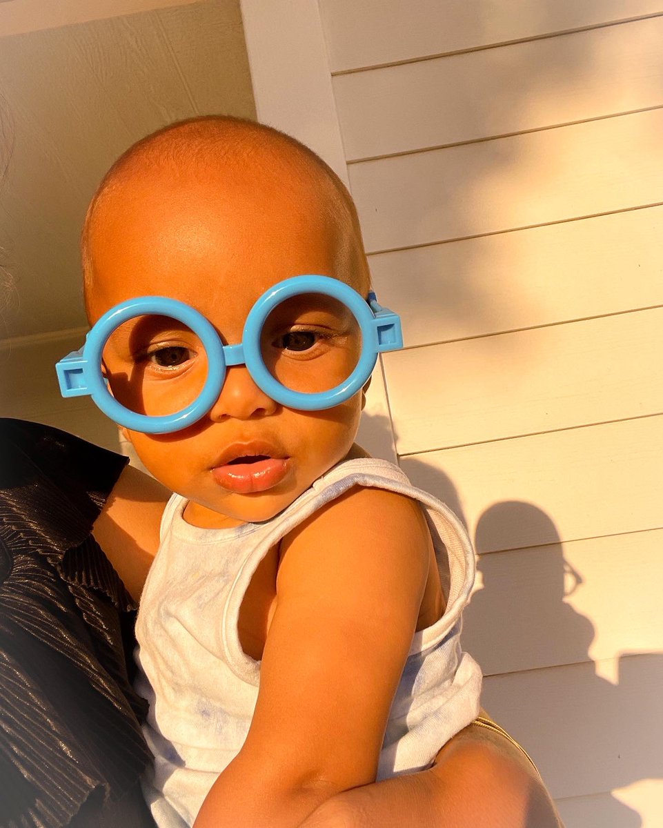 mikaylashocks's tweet photo. took these four pics of myla the other day and i just — 🥺🥺🥺 https://t.co/IuST4DgqDj