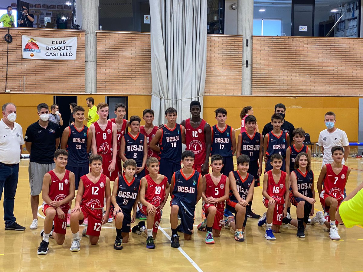 coach_vegas93's tweet photo. Quin gran primer dia 🤩
@TorneigNord2021 

Gràcies! https://t.co/u2MgGOe1Sp