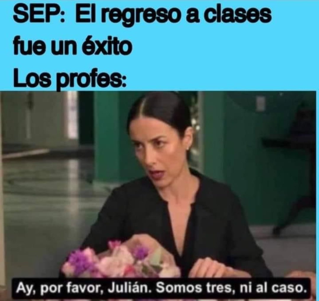 FNERRR_EDOMEX's tweet photo. Así quedó 🤡 @lopezobrador_, al ver que su lema "llueva, truene o relampaguee los estudiantes volverían a las clases presenciales" y muchas escuelas solo tuvieron un máximo de 3 a 4 alumnos.
#RegresoFallidoAClases https://t.co/QQtbs0Ctie