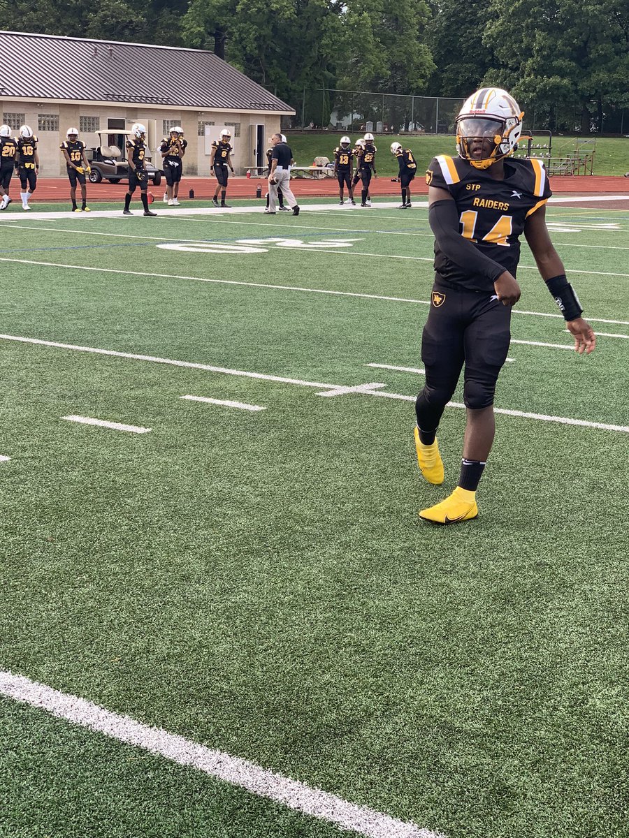NFRaidersFBall's tweet photo. The Raiders are bringing out the new alternative uniforms tonight https://t.co/hduSVaI4sf